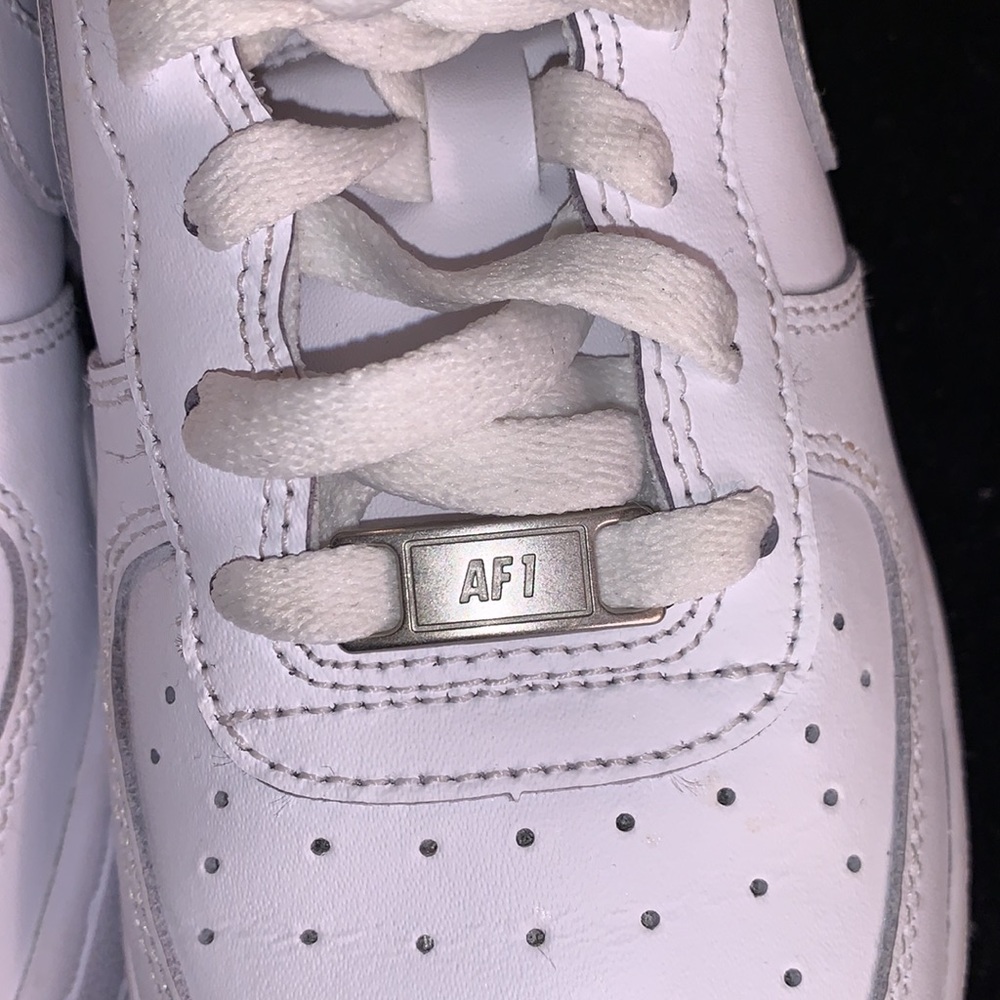 ✨WHITE NIKE AIR FORCE 1’S✨ - Picture 5 of 14